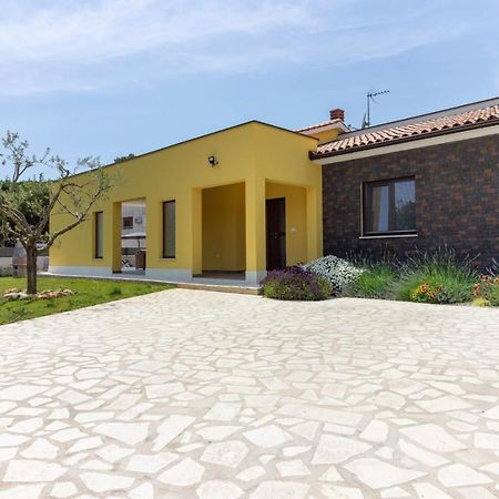 Modern Villa Eve In Medulin With Pool Near The Beach Εξωτερικό φωτογραφία